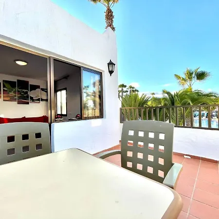 Apartamento Con Wifi, Vista A La Piscina, Cerca Playa En Corralejo Corralejo