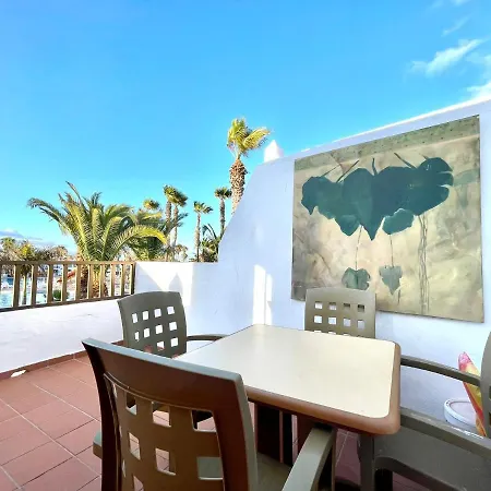 Apartamento Con Wifi, Vista A La Piscina, Cerca Playa En Corralejo