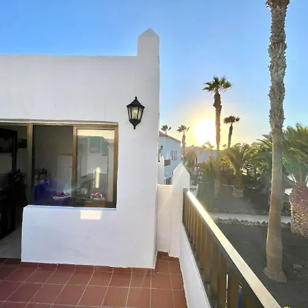 Apartamento Con Wifi, Vista A La Piscina, Cerca Playa En Corralejo