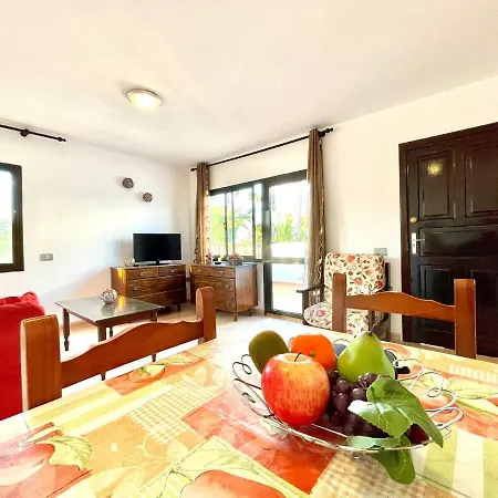 Apartamento Con Wifi, Vista A La Piscina, Cerca Playa En Corralejo Corralejo