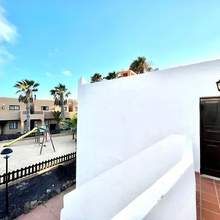 Apartamento Con Wifi, Vista A La Piscina, Cerca Playa En Corralejo *